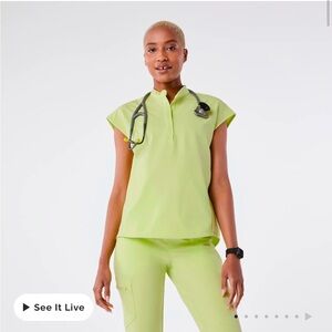 SET of FIGS SCRUBS SEA MIST rafaela top XS & SM high waisted Zamora joggers